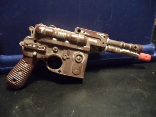 Star Wars - Toy Blaster Pistol (batterys Not) Size 11 " X 5 " X 2 1/2 "