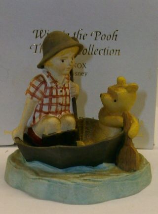 A Lexox Disney Winnie The Poo Resin Thimble - - C.  Robin And Poo In Umbrella - -