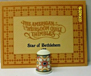 A Rare American Heirloom Quilt Bone China Thimble The - - Star Of Bethlehem - -