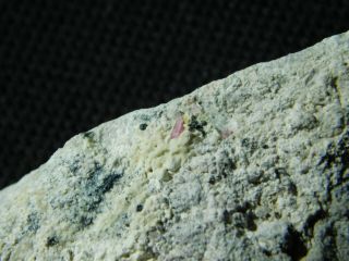 Two Little 100 NATURAL RED Emerald Bixbite or Red Beryl Crystal From Utah 19 e 3