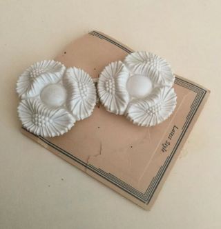 Vintage - 1920/30s White Plastic Buckle - Never Removed From Card