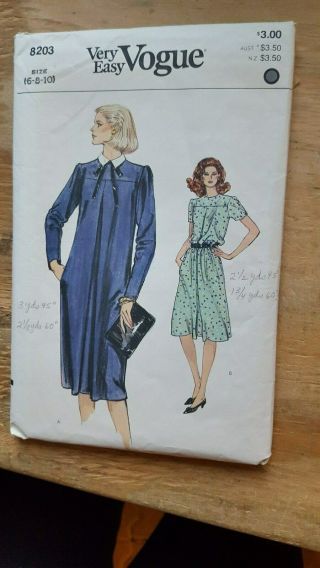 Vintage Vogue Sewing Pattern: Lady 