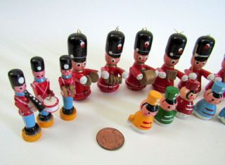 Vintage Christmas Miniature Wood Soldiers Musical Hand Painted 3