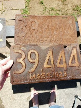 1923 Set Of Ma Mass Massachusetts Licence Plates Rusty Vintage Old Antique 39444
