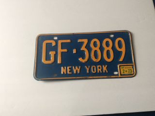 Good Vintage 1973 York State Blue & Yellow License Plate (gf - 3889)