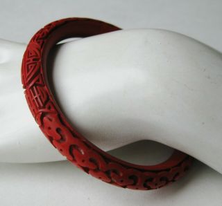 Vintage Chinese Carved Red Cinnabar Lacquer Bangle Bracelet 2