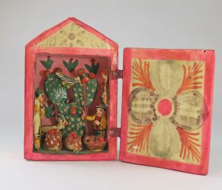 Vintage Wood Peru Folk Art Retablo/ Diorama Cactus Fruit Sellers 5.  5x3.  5x2.  25