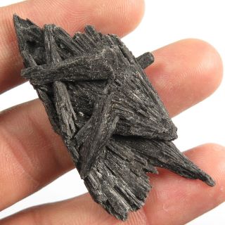 100 Natural Black Kyanite 55x22 Mm Fancy Rough Mineral Gemstone 61.  70 Cts