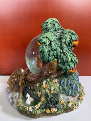 Disney Lady And The Tramp Light Up Musical Snowglobe 5