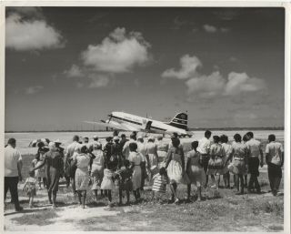 Large Vintage Photo - Bahamas Airways Dc - 3 At Turk Island
