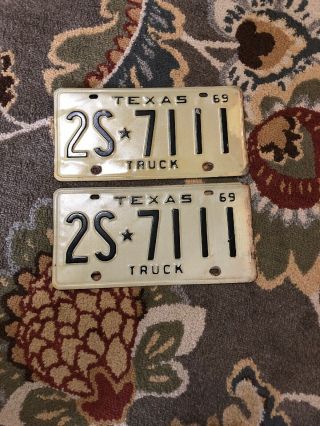 1969 Texas License Plates - Matching