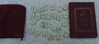 Vintage Game Of Thrones Type Book Of Runes & 25 Stone Runes Fortune Telling
