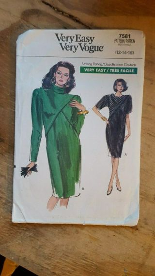Vintage 1989 Vogue Sewing Pattern: Lady 