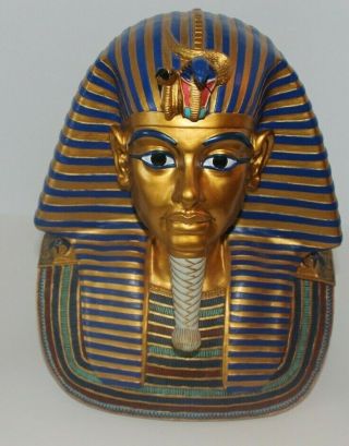 L@@k Luxor Egyptian King Tut King Tutankhamun Chalkware Bust Statue