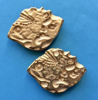 2 Vintage Large (47mm) Oval Fossil Design Gold Metal Buttons.