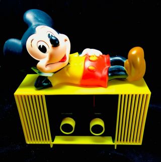 Cool Mickey Mouse Transistor Radio A.  M.  Vintage Disney Well