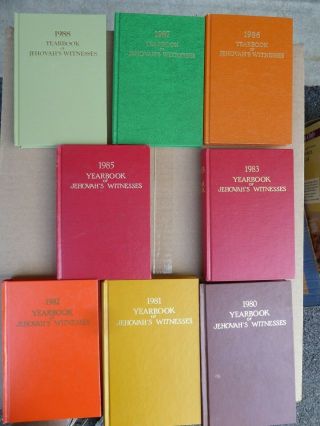 8 Yearbooks Of Jehovah 