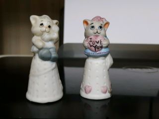 2 Cat Thimbles,  Collectors Must Have Bone China,  Pre - Owned