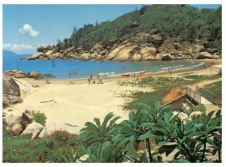 (a 1) Postcard - Australia - Qld - Nagnetic Island - Arcadia From Alma Den