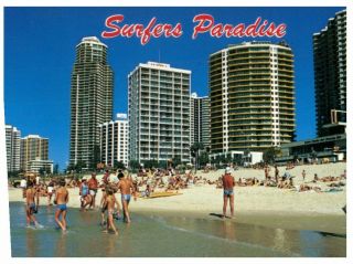 (a 1) Postcard - Australia - Qld - Gold Coast Surfers Paradise Beach