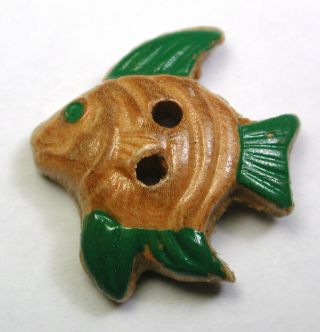 Bb Vintage Wood Button Realistic Fish W/ Painted Accents - 5/8 "