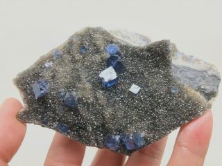 148g Find Natura Rare Blue Cube Fluorite Mineral Specimen/china