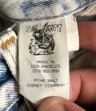 TOO CUTE DISNEY RARE VINTAGE MICKEY MOUSE BUTTON FLY JEAN SHORTS WOMENS 7 6