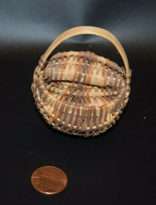 Cherokee Indian Ribbed Basket Native American Wood Carved Handle Miniature 4
