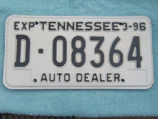 D 08364 = 1996 Tennessee Auto Dealer License Plate $4.  00 Us