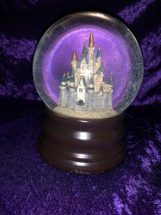 Disney Cinderella Castle Musical Snow Globe Very Rare