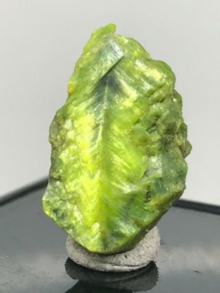 1.  5g Natural Rare Green Autunite Crystal Cluster Display Mineral Specimen 3