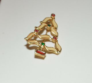 Cream Enameled Gold Tone Metal Crystal Christmas Tree Brooch