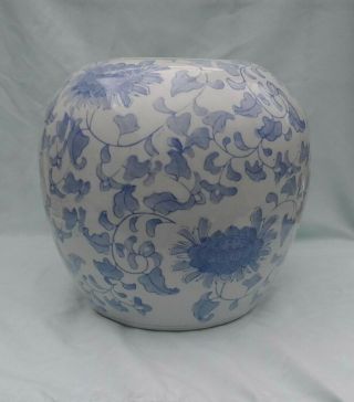 Vintage Chinese Blue & White Porcelain Vase Jar 8 " H X 8 - 1/2 " W