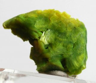 4.  1g Precious Lamellar Green Autunite Crystal On Bedrock Mineral Specimen China