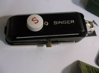 A2 Vintage Singer 160506 Buttonholer Sewing Machine Attachment w/ Case 5
