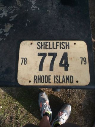 Rhode Island License Plate Low 3 - Digit Number Shellfish Permit Plate 1978 Rare