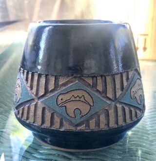 Signed Mary Tuttle Pottery Southwestern Native American Art Pot Vase Bear Vessel