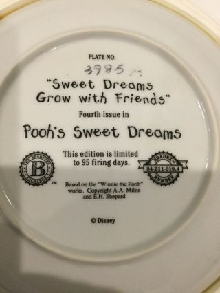 SET OF 2 VINTAGE 1998 Disney Pooh’s Sweet Dreams 3D Plates By Bradford Exchange 5