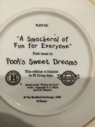 SET OF 2 VINTAGE 1998 Disney Pooh’s Sweet Dreams 3D Plates By Bradford Exchange 8