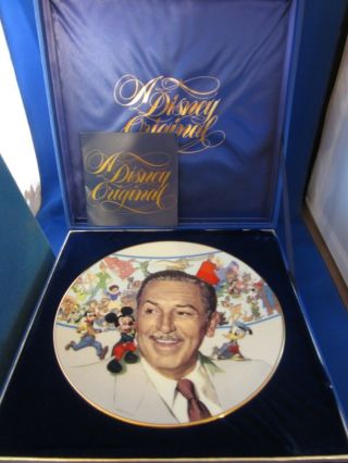 Disney Commemorative Plate - 85th Anniversary Of The Birth Of Walt Disney 8.  25 "