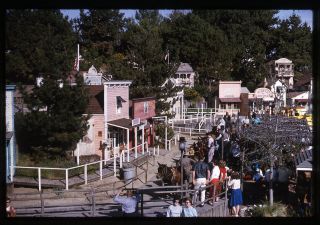 (419) Vintage 1965 35mm Slide Photo - Disneyland