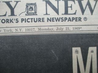 York Daily News - July 21,  1969 MAN ON THE Moon - 