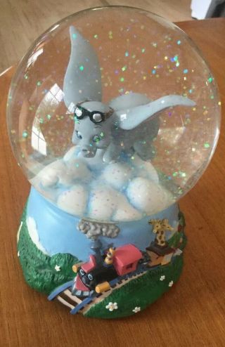 Enesco Vintage Disney Dumbo " In The Good Old Summer Time " Musical Snow Globe Euc