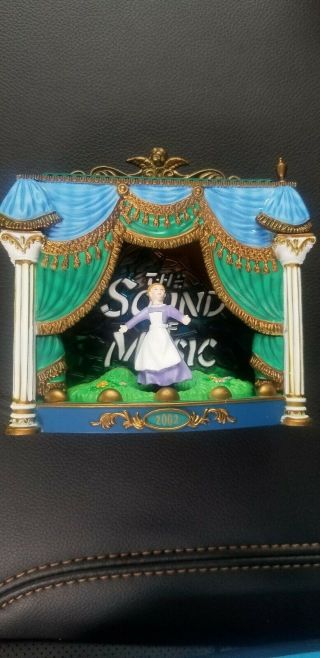 The Sound Of Music Carlton Cards Heirloom Christmas Ornament Sound Lights 2002