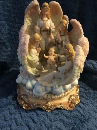 Vintage 10 Inch Exclusive Christmas Around The World Angels Baby Jesus Music Box