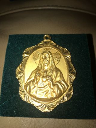 Antique Gold Gilded Religious Medal Sacred Heart Jesus 42 Grams