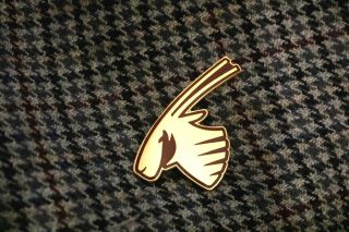 Qatar Airways Cabin Crew Insignia Hat Badge - Wing,  Middle East,  Arab,  Airlines