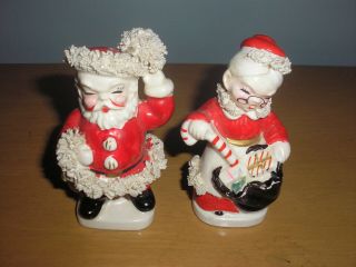Vintage Santa And Mrs.  Claus Salt And Pepper Shakers Spaghetti Trim