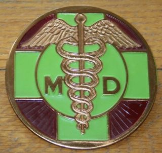 Vintage Medical Doctor Symbol Md Metal Car License Plate Topper Caduceus