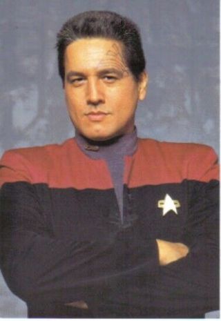 Star Trek Voyager Commander Chakotay 4 X 6 Glossy Postcard 2,  1995